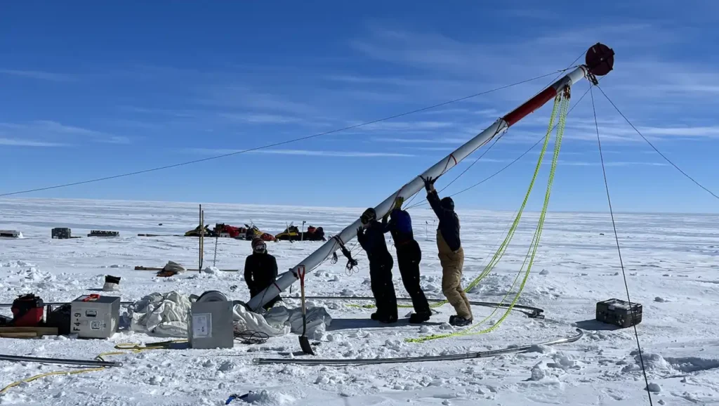 Los núcleos de hielo revelan un misterio climático: no solo el CO₂ controlaba los cambios del planeta
